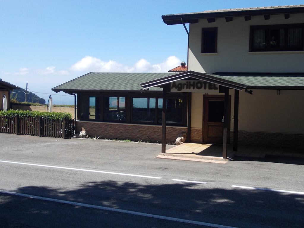 Agrihotel Papaya San Pietro Apostolo Exterior foto